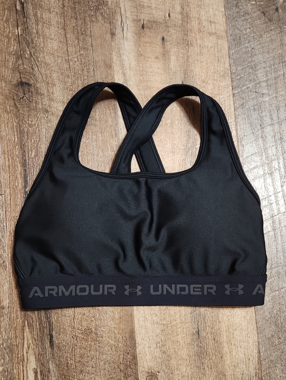 Under Armour Black Compression Crisscross Back Performance Sports Bra Medium
